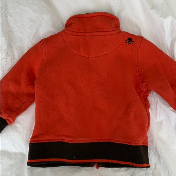 Hurley - Picture 5 of 5